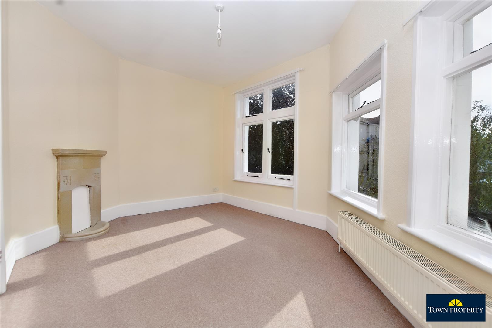 Property Details for Spencer Road Eastbourne BN21 4PB Town Property